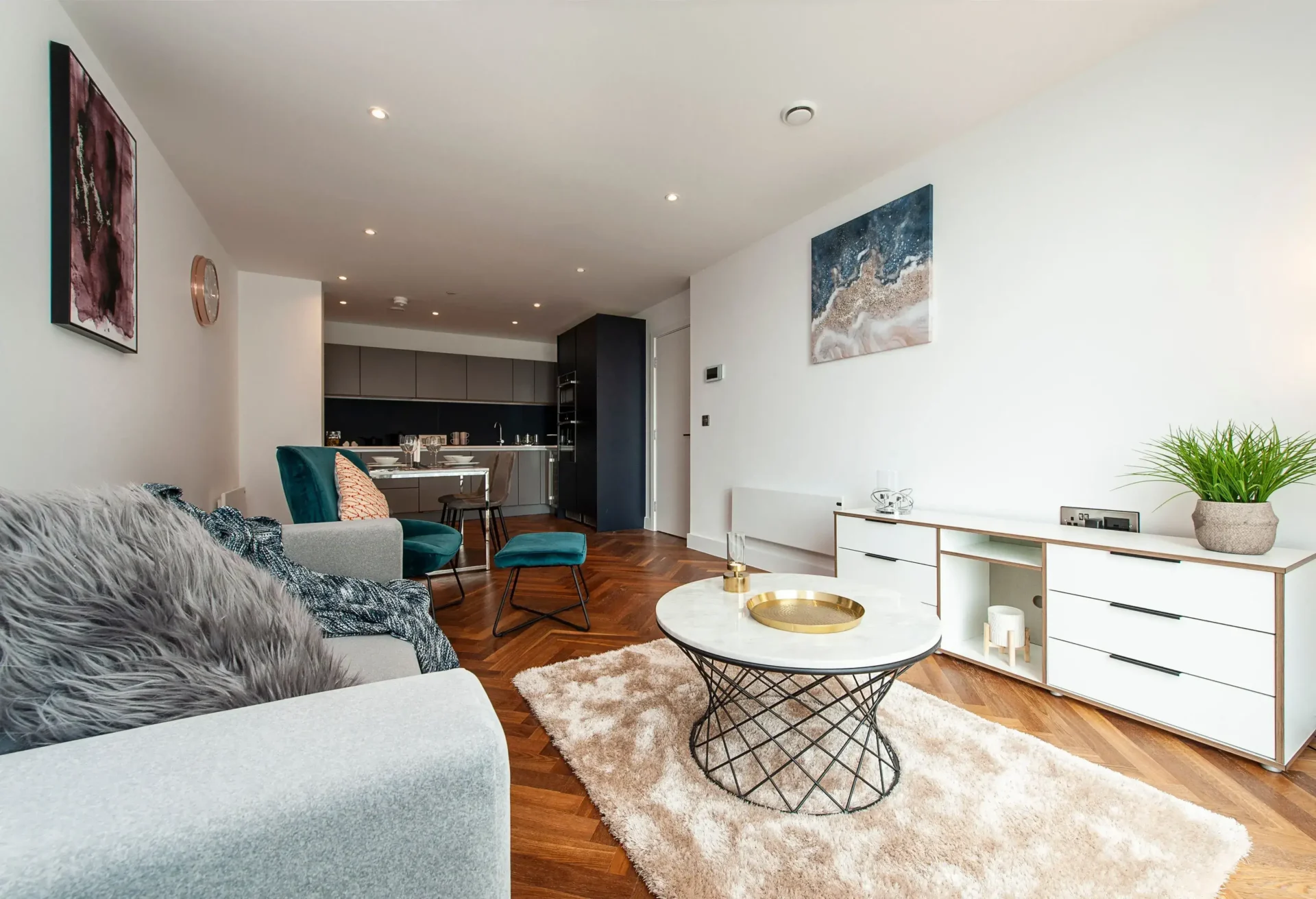 Creating engaging space Creating engaging space