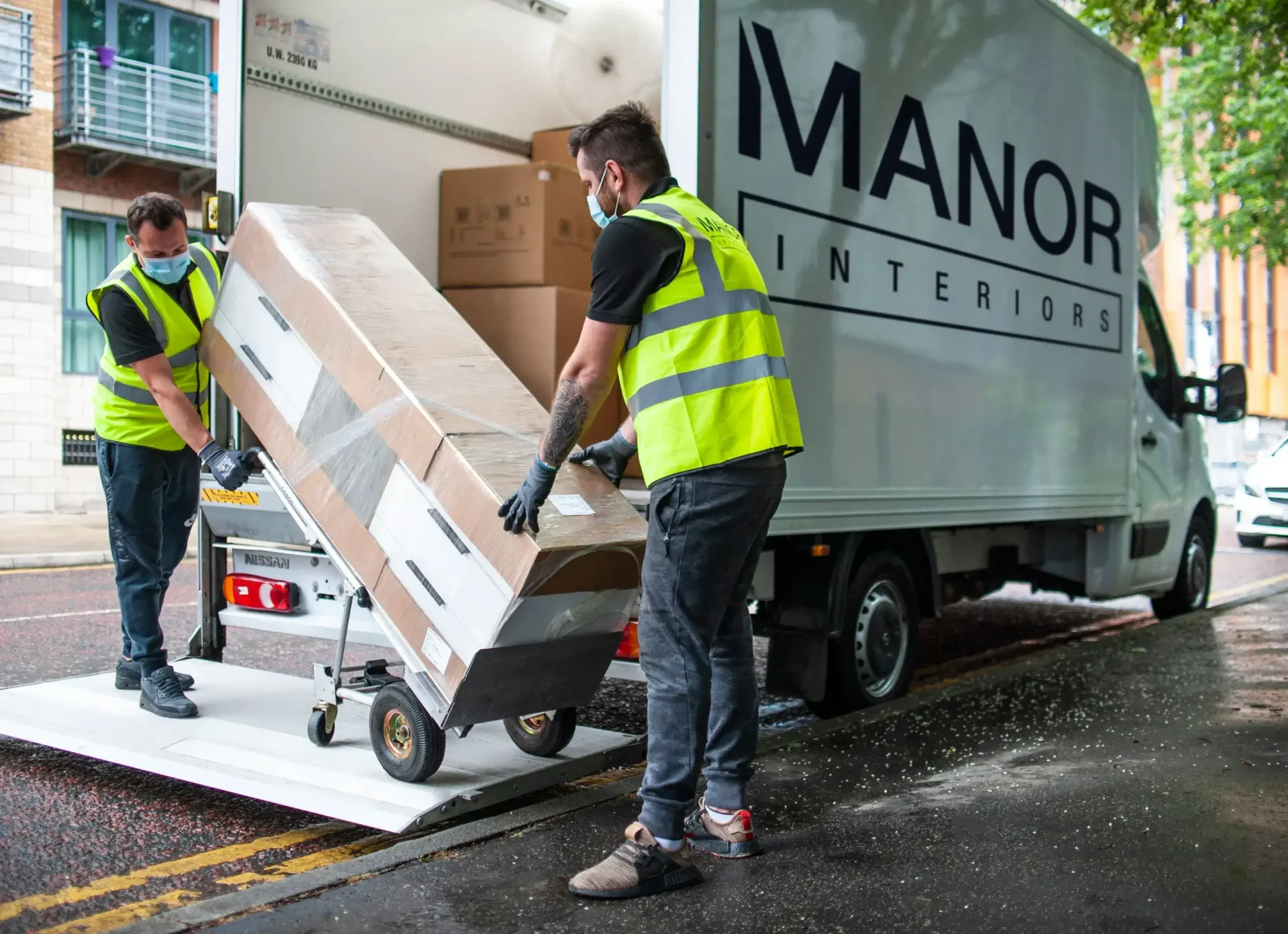 Delivery and installation main image Delivery and Installation